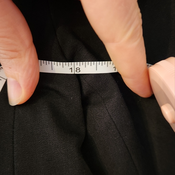 (LT) Notched-Collar Pixie Blazer for Women Old Navy - Picture 10 of 10